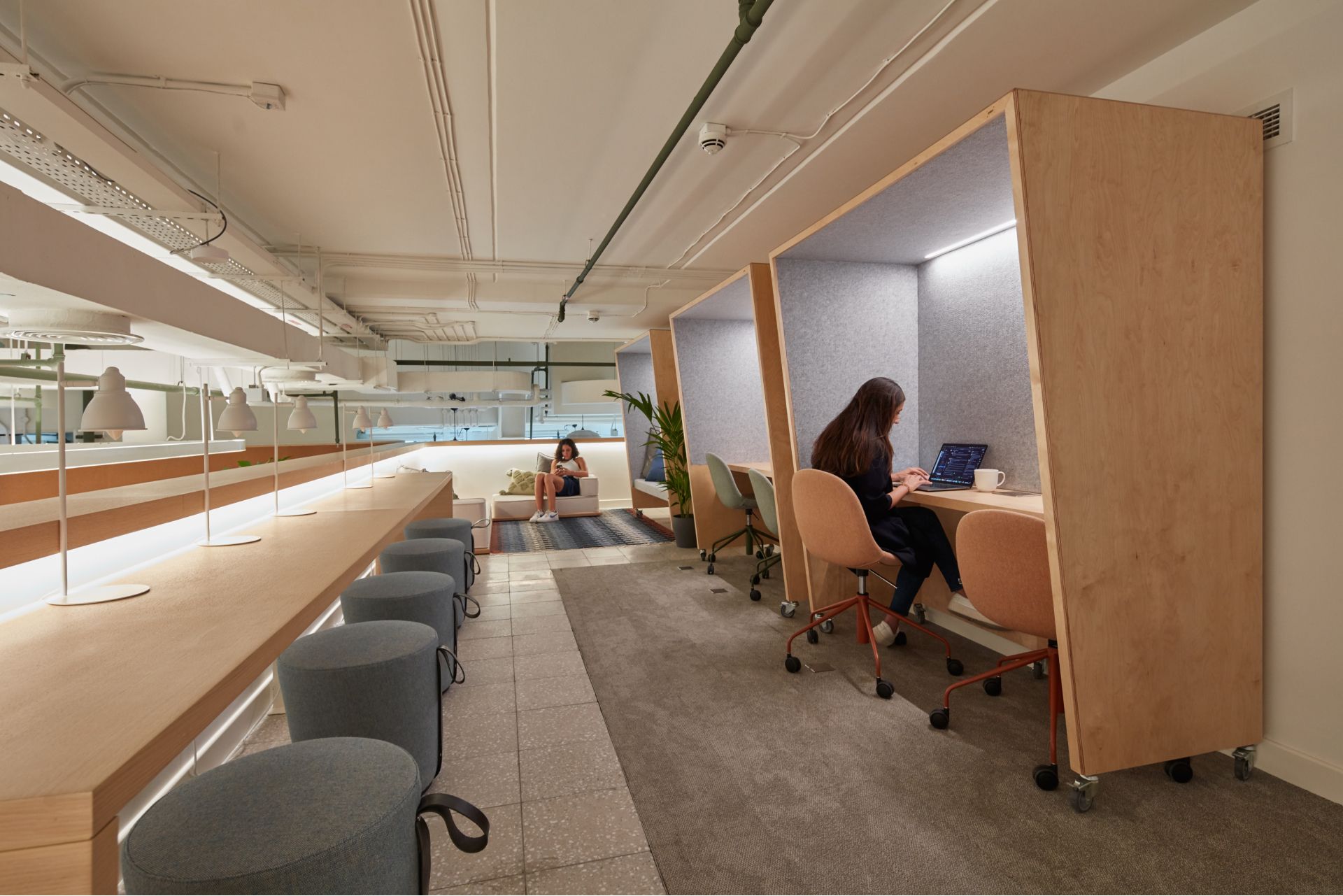 Choosing the Right Coworking Space in Sharjah!