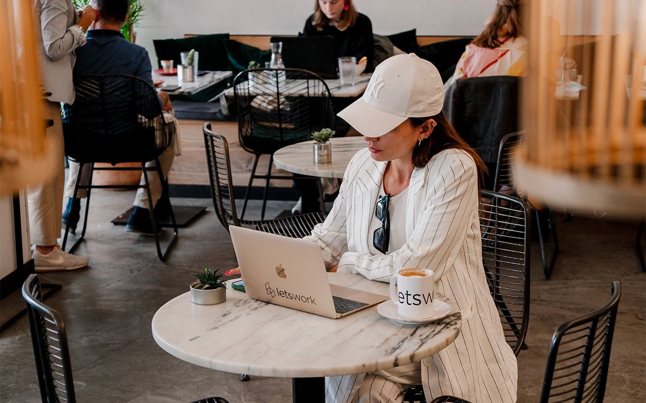 Shared Office Spaces vs Home Office: Which One is Best